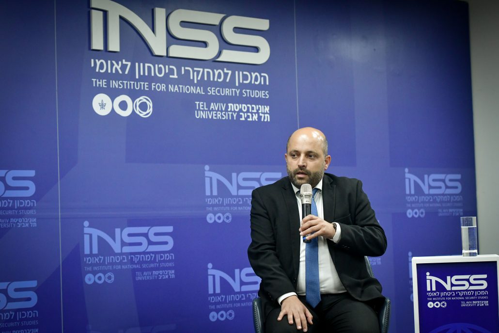 איל חולתא