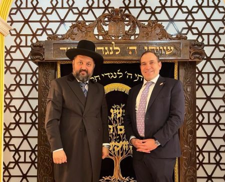 הרב איסייב ולייטסטון