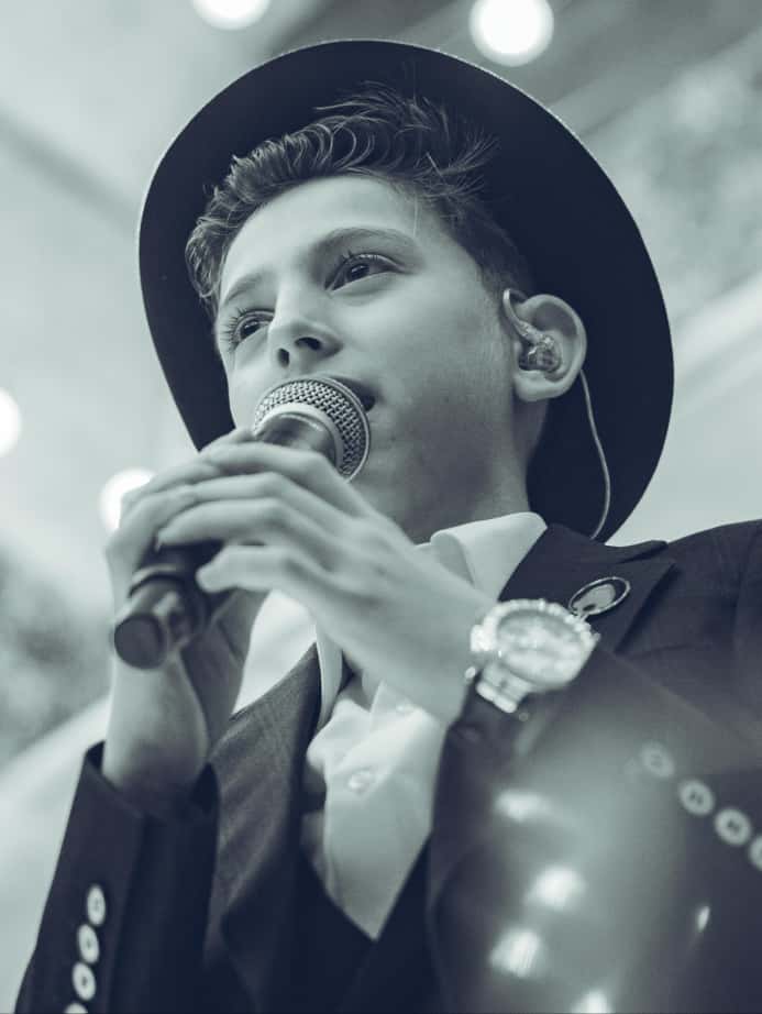 שי וינר